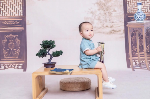 钦州蜡笔小新美伢怀孕